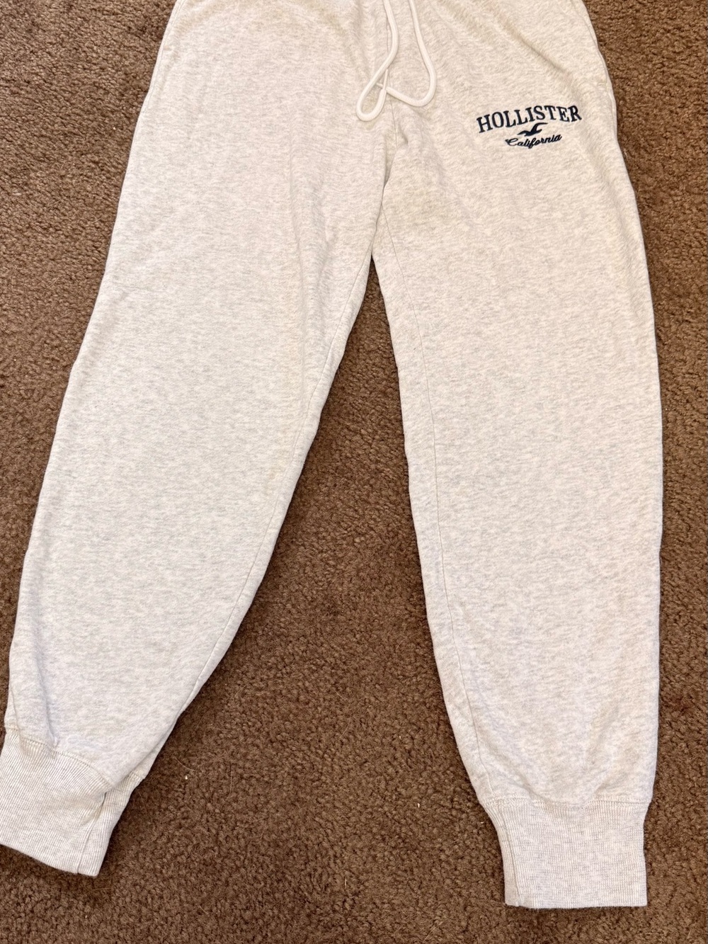 Hollister womenās Heather Gray Jogger Sweatpants